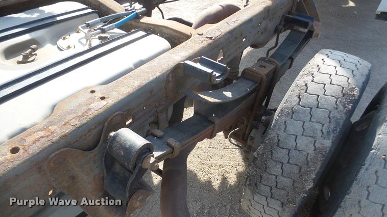 image for item DA0296 2007 Ford F450 Super Duty Crew Cab cab and chassis truck