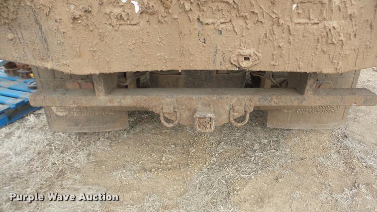 image for item DA0297 2003 GMC Sierra 3500 flatbed pickup truck