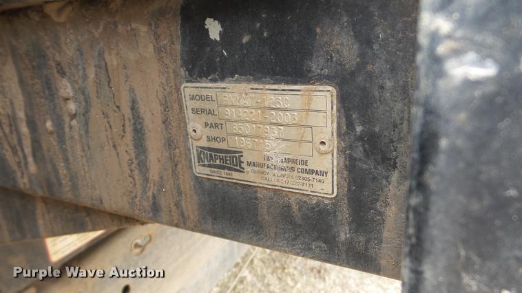 image for item DA0297 2003 GMC Sierra 3500 flatbed pickup truck