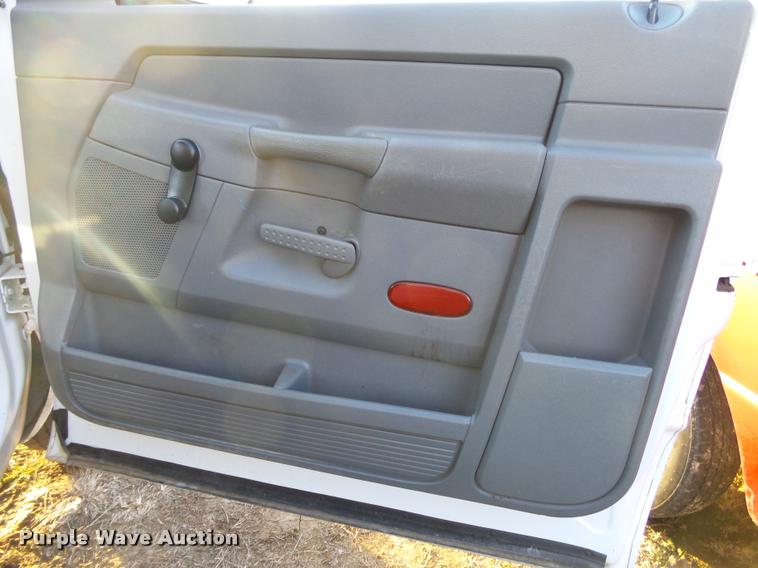 image for item DA2519 2006 Dodge Ram 2500 pickup truck