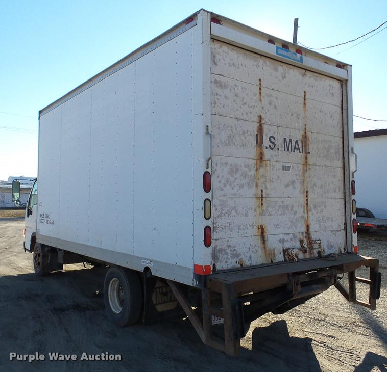 image for item DA7270 2003 Isuzu NPR HD box truck