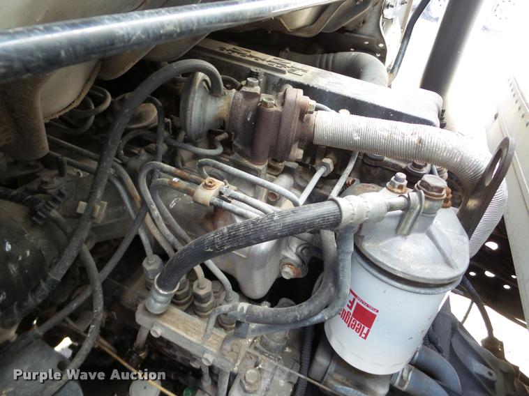 image for item DA7270 2003 Isuzu NPR HD box truck