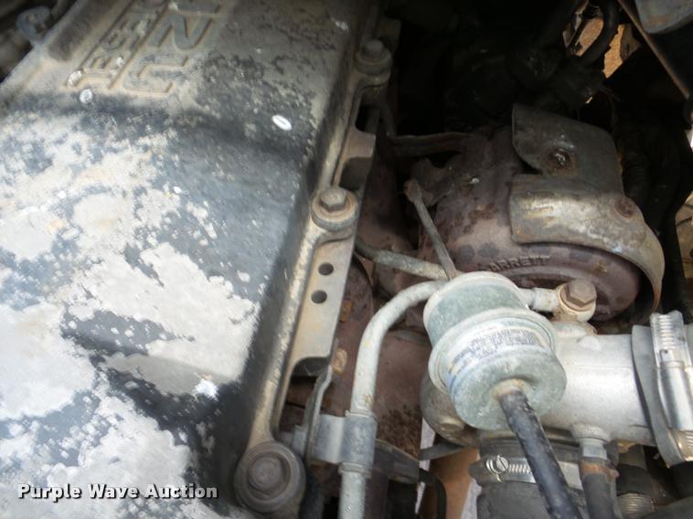 image for item DA7270 2003 Isuzu NPR HD box truck