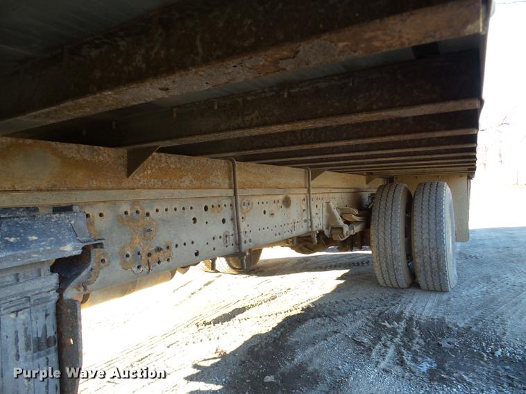 image for item DA7270 2003 Isuzu NPR HD box truck