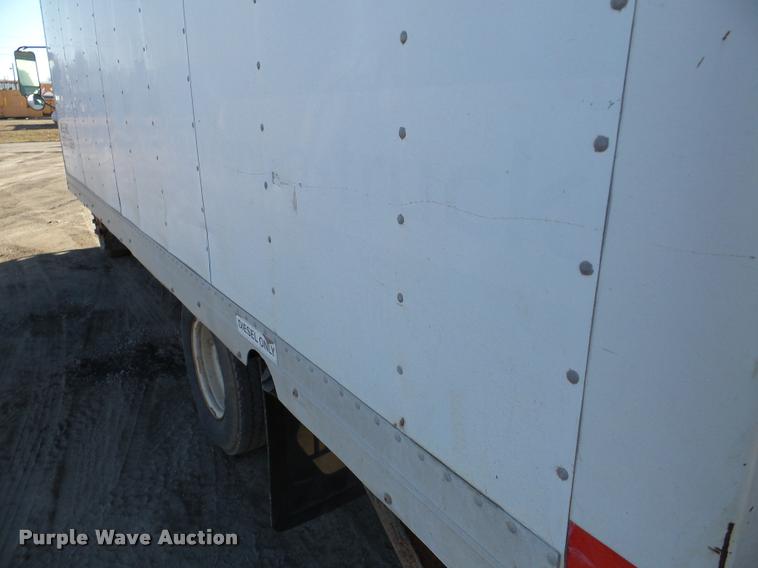 image for item DA7270 2003 Isuzu NPR HD box truck