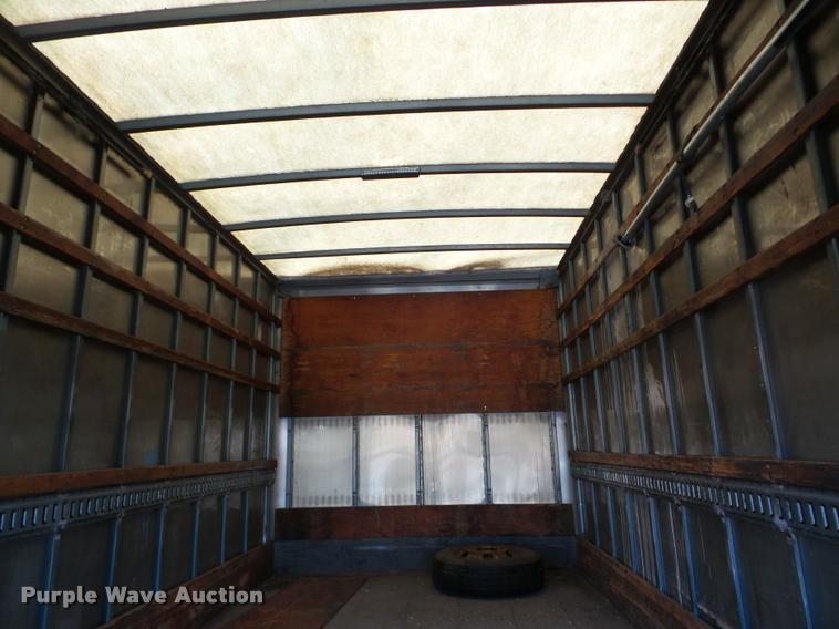 image for item DA7270 2003 Isuzu NPR HD box truck