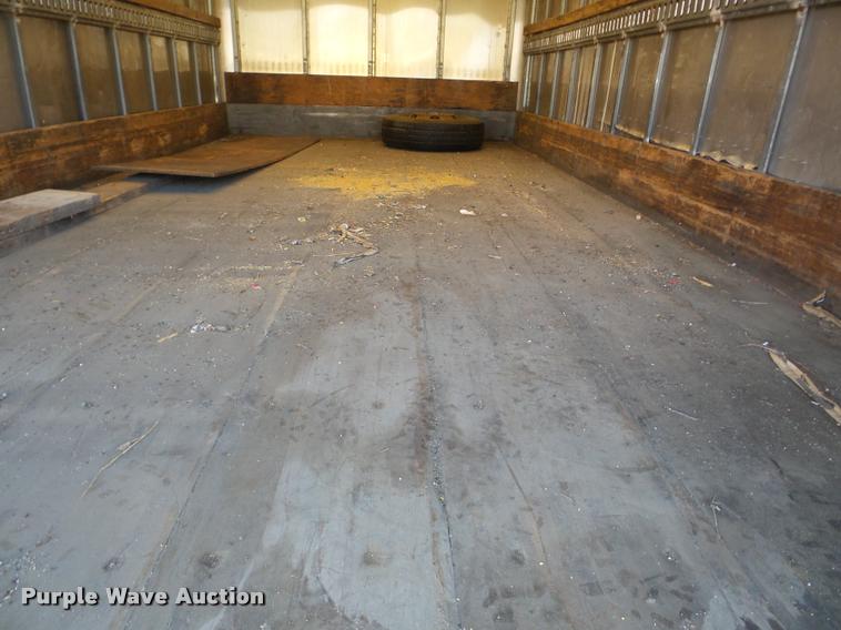 image for item DA7270 2003 Isuzu NPR HD box truck