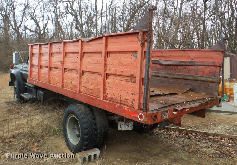 image for item DA7289 1978 Ford F600 dump truck