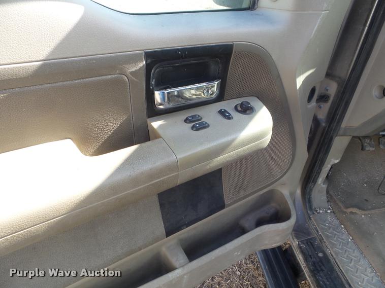 image for item DA7565 2004 Ford F150 pickup truck