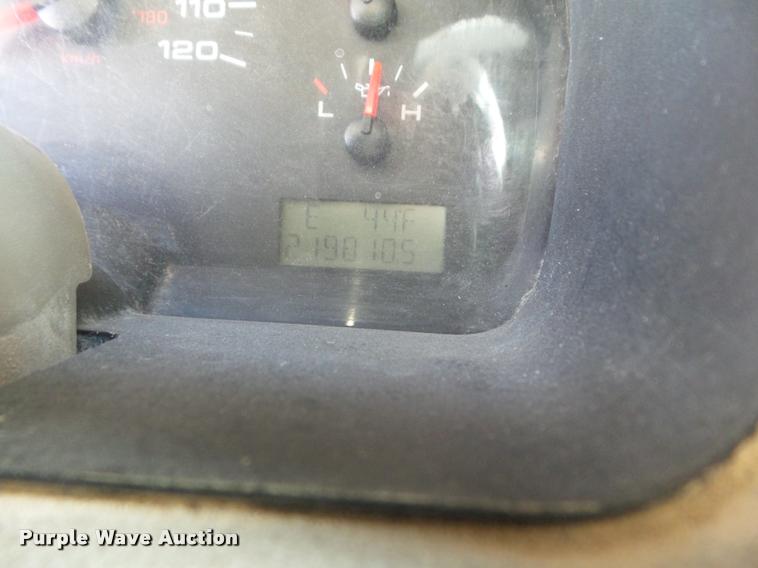 image for item DA7565 2004 Ford F150 pickup truck