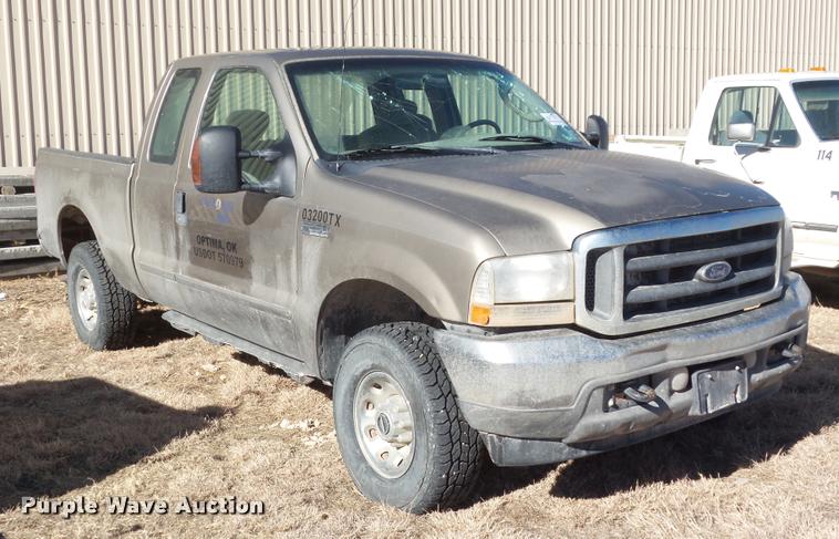 image for item DA7577 2003 Ford F250 Super Duty SuperCab pickup truck