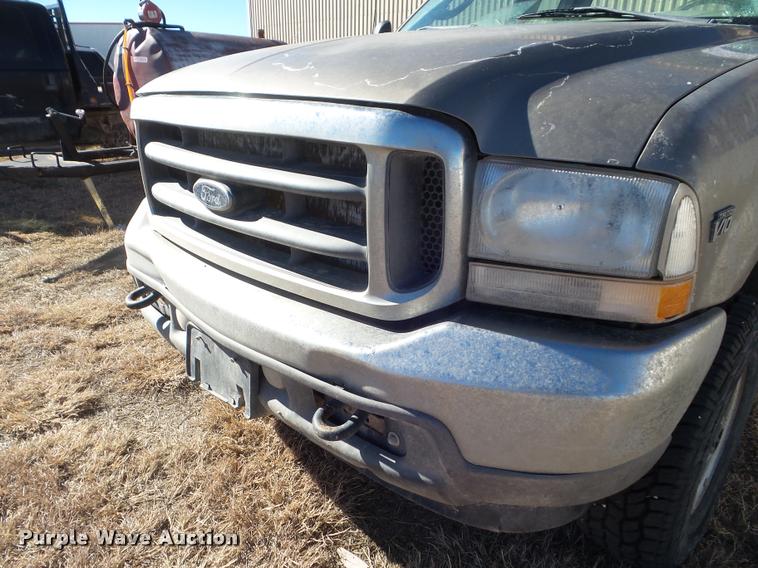 image for item DA7577 2003 Ford F250 Super Duty SuperCab pickup truck
