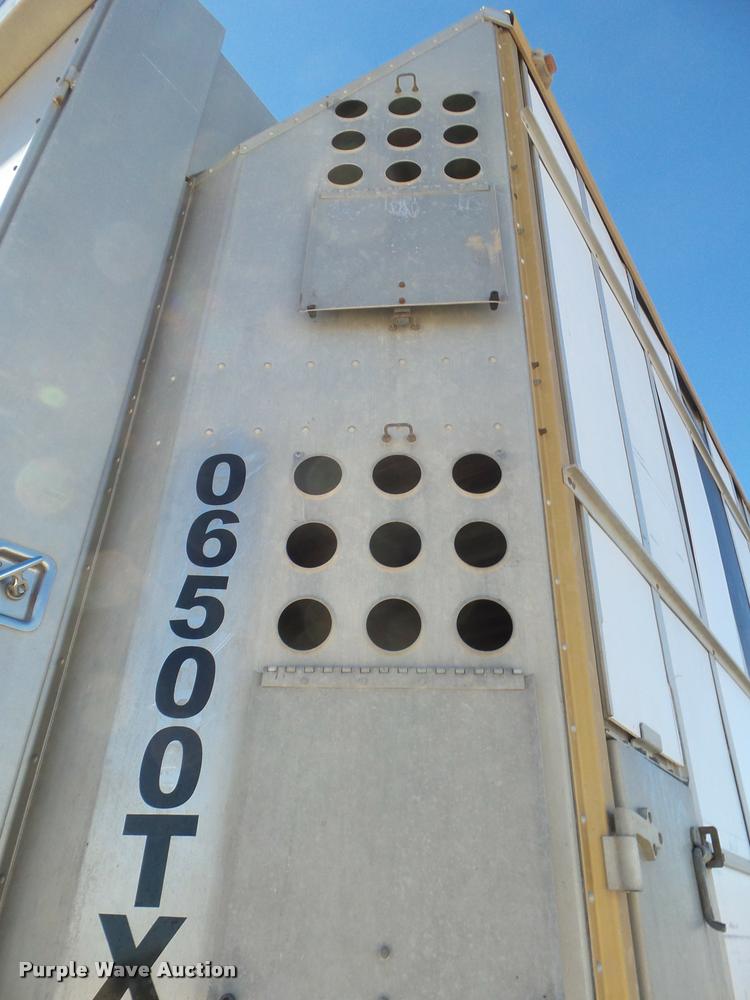 image for item DA7580 2006 Merritt livestock trailer