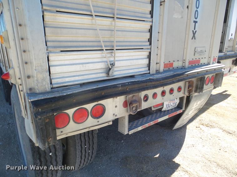 image for item DA7580 2006 Merritt livestock trailer