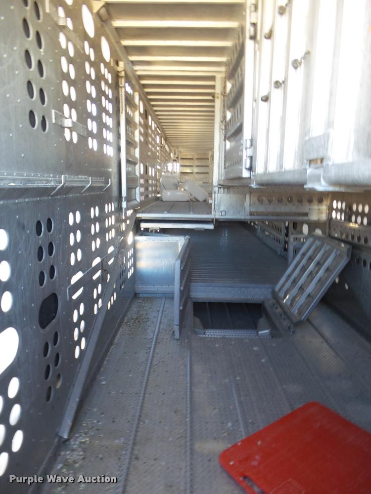 image for item DA7580 2006 Merritt livestock trailer