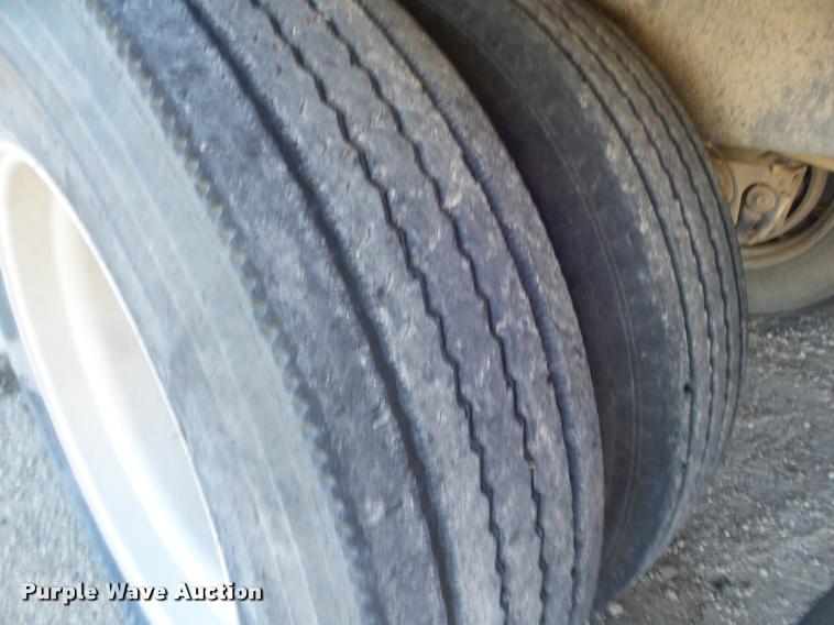 image for item DA7580 2006 Merritt livestock trailer