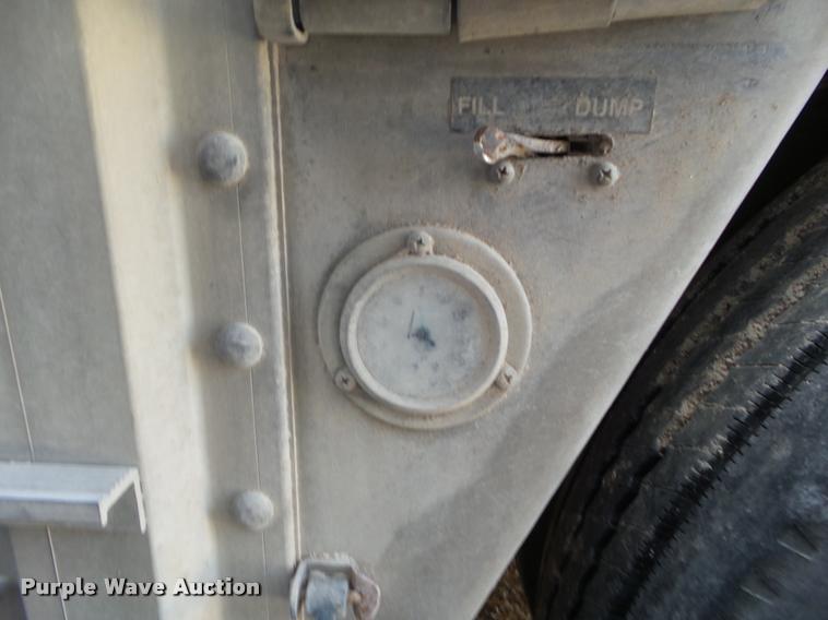 image for item DA7581 2008 Wilson PSDCL-408P livestock trailer