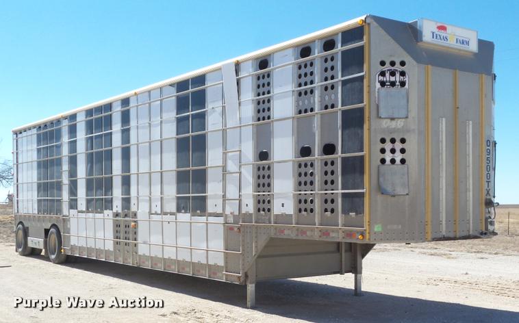 image for item DA7582 2009 Merritt livestock trailer