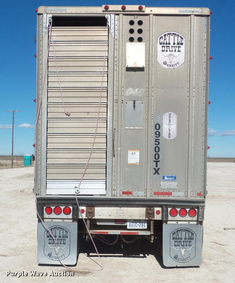 image for item DA7582 2009 Merritt livestock trailer