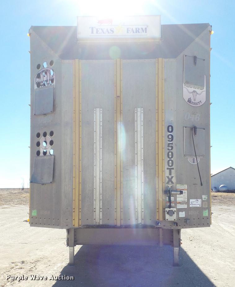 image for item DA7582 2009 Merritt livestock trailer