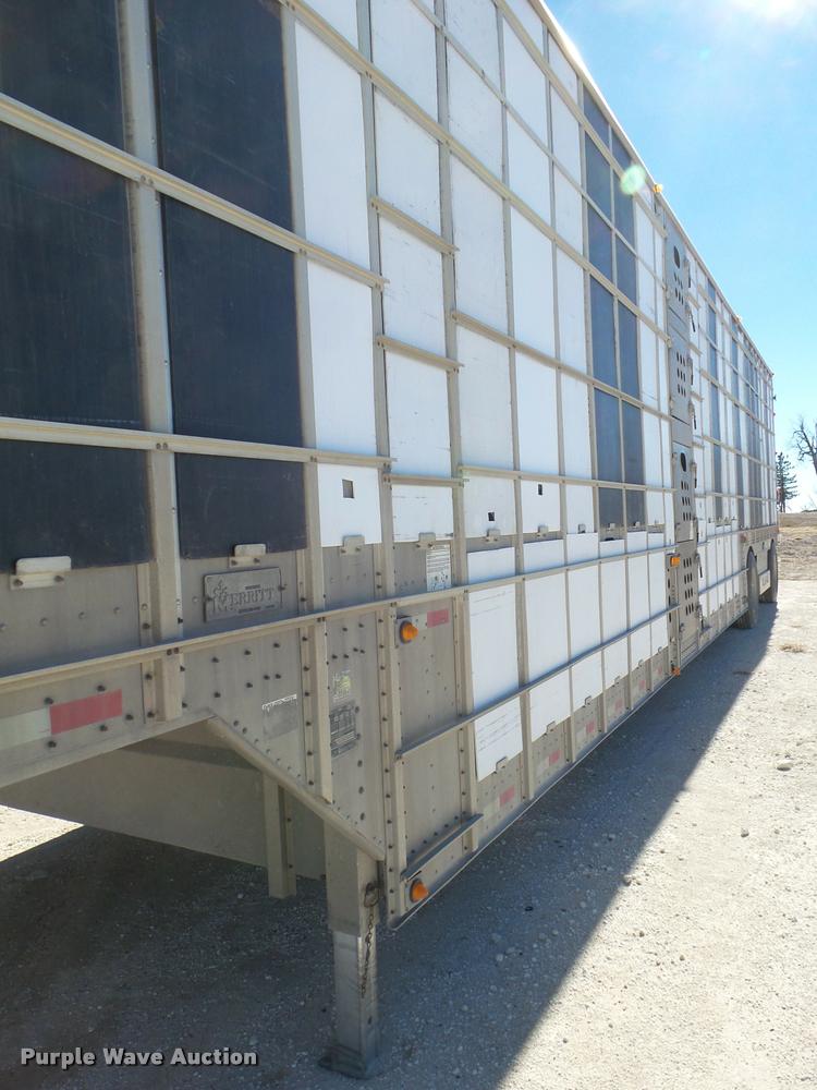 image for item DA7582 2009 Merritt livestock trailer