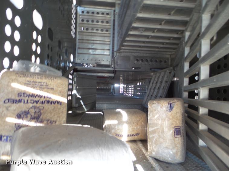 image for item DA7582 2009 Merritt livestock trailer