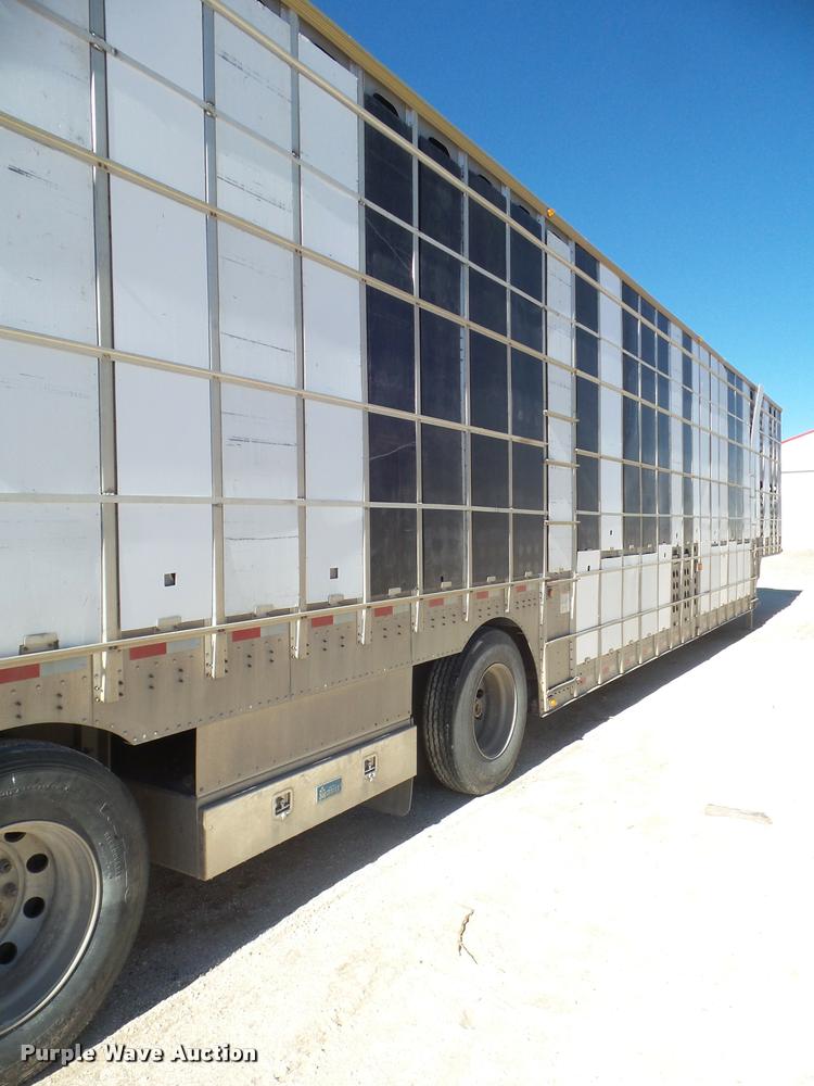 image for item DA7582 2009 Merritt livestock trailer