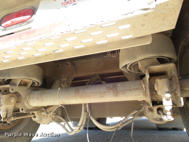 image for item DA7582 2009 Merritt livestock trailer