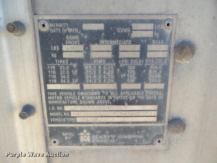 image for item DA7582 2009 Merritt livestock trailer