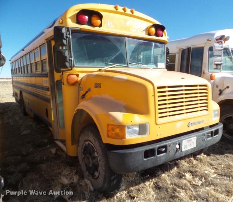 image for item DA7594 1997 International 3800 school bus