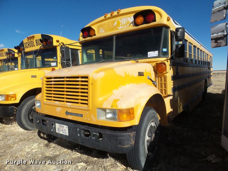 image for item DA7594 1997 International 3800 school bus