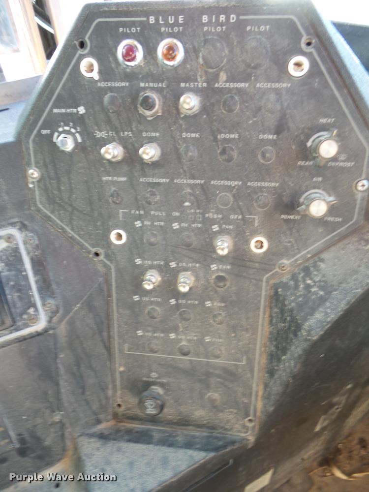 image for item DA7594 1997 International 3800 school bus