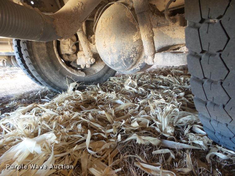 image for item DA7594 1997 International 3800 school bus