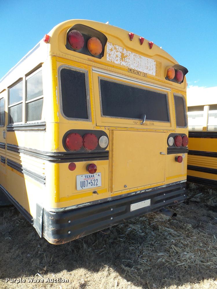 image for item DA7594 1997 International 3800 school bus