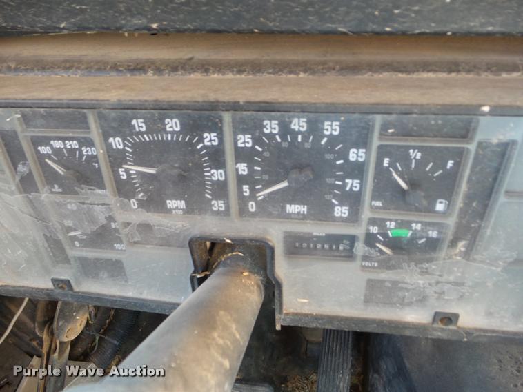 image for item DA7595 1996 International 3800 school bus