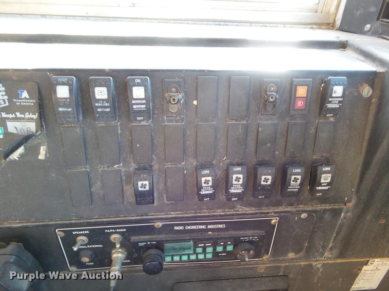 image for item DA7595 1996 International 3800 school bus