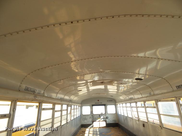 image for item DA7595 1996 International 3800 school bus