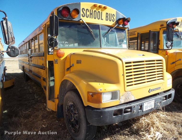 image for item DA7596 1996 International 3800 school bus