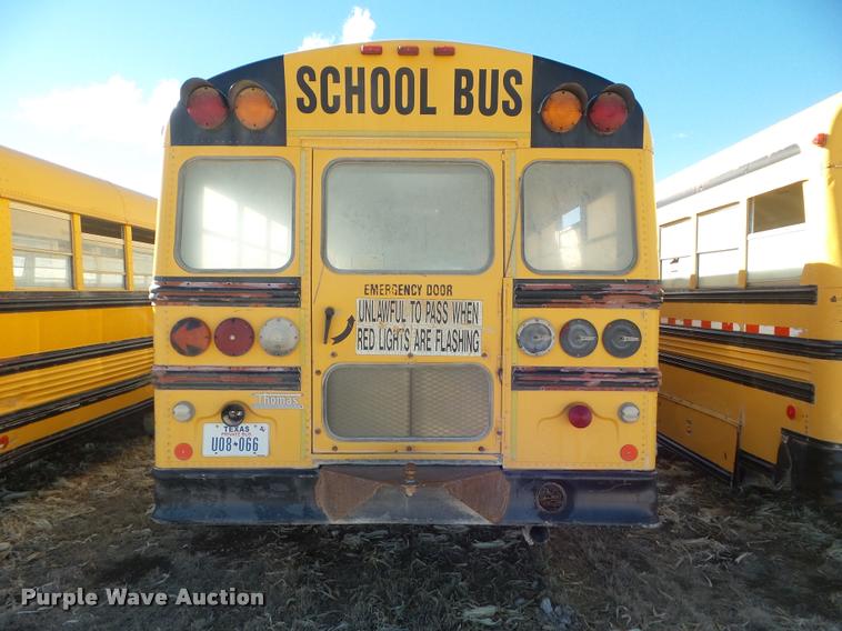image for item DA7596 1996 International 3800 school bus