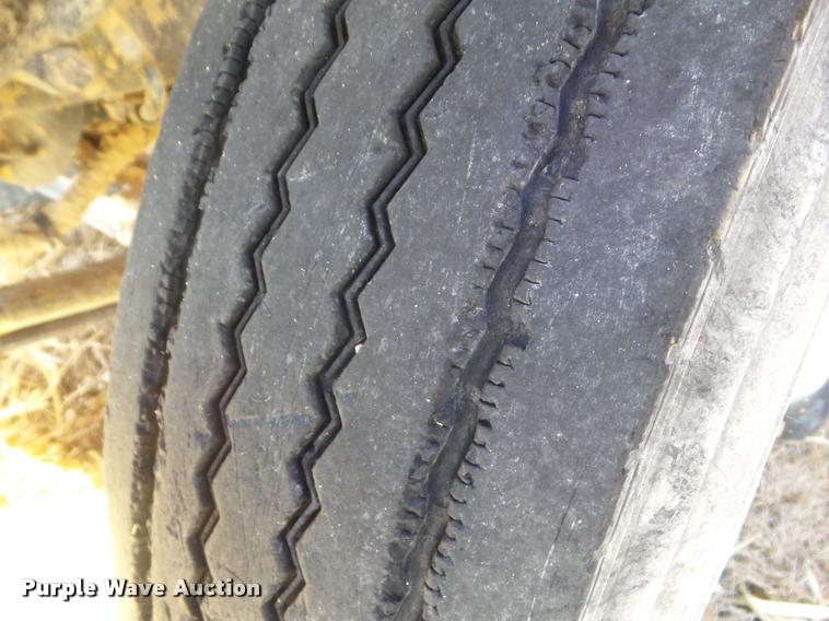 image for item DA7596 1996 International 3800 school bus