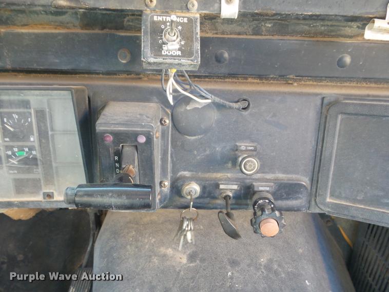 image for item DA7599 1996 International 3800 school bus