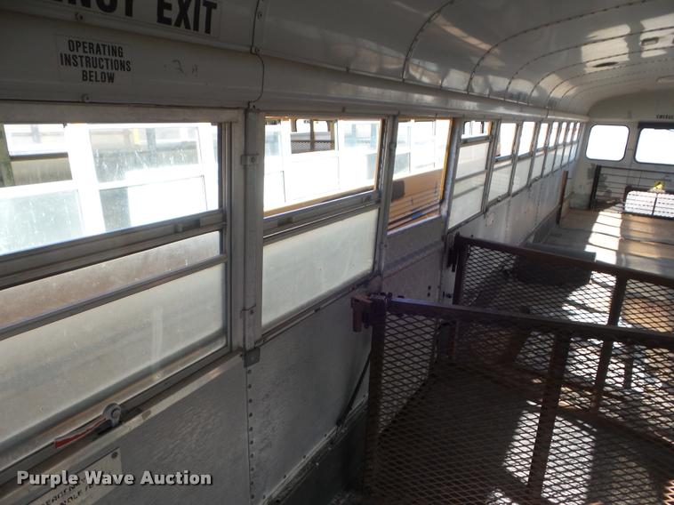 image for item DA7599 1996 International 3800 school bus