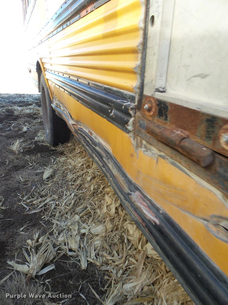 image for item DA7599 1996 International 3800 school bus