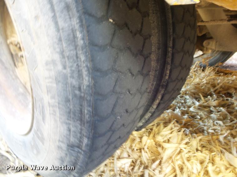 image for item DA7599 1996 International 3800 school bus