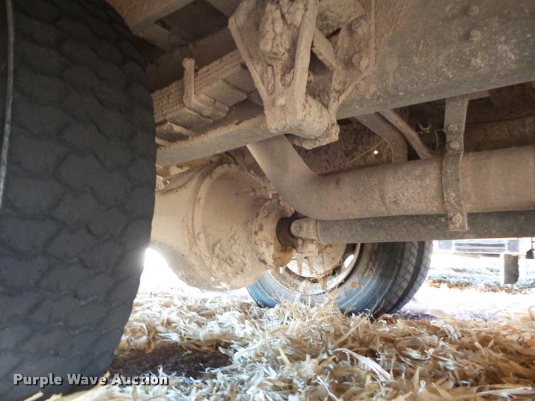 image for item DA7599 1996 International 3800 school bus