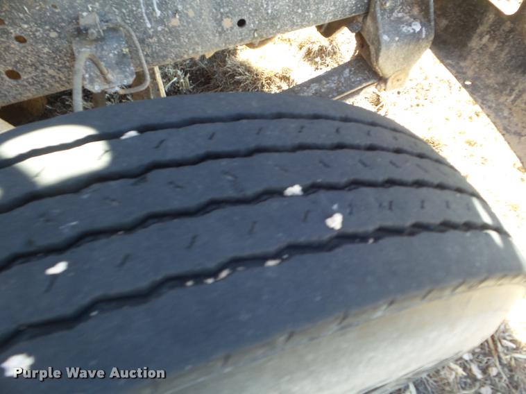 image for item DA7599 1996 International 3800 school bus