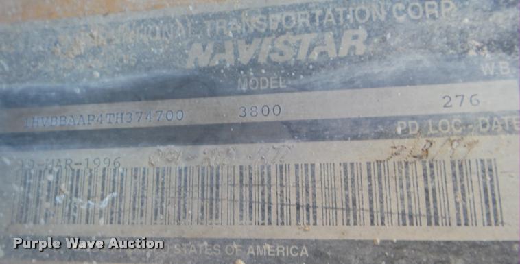 image for item DA7599 1996 International 3800 school bus