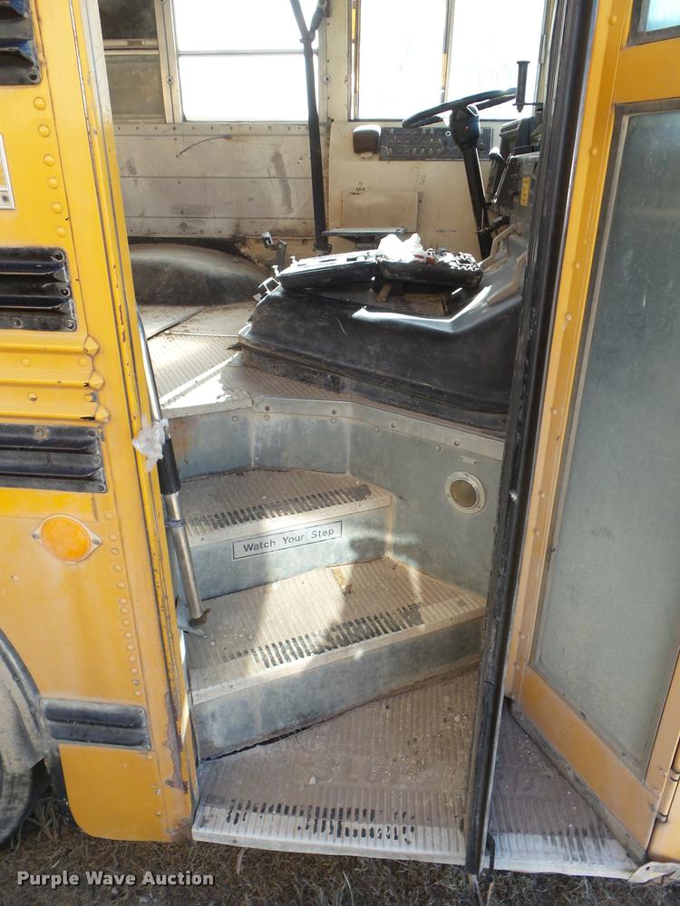 image for item DA7603 1994 Blue Bird TC2000 school bus