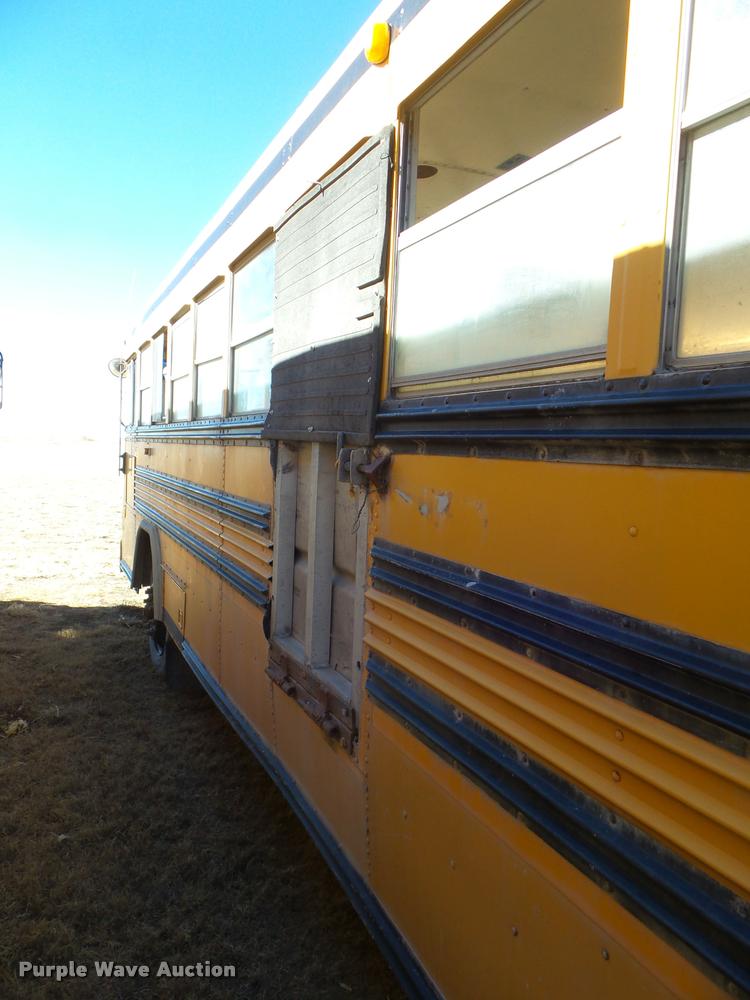 image for item DA7603 1994 Blue Bird TC2000 school bus