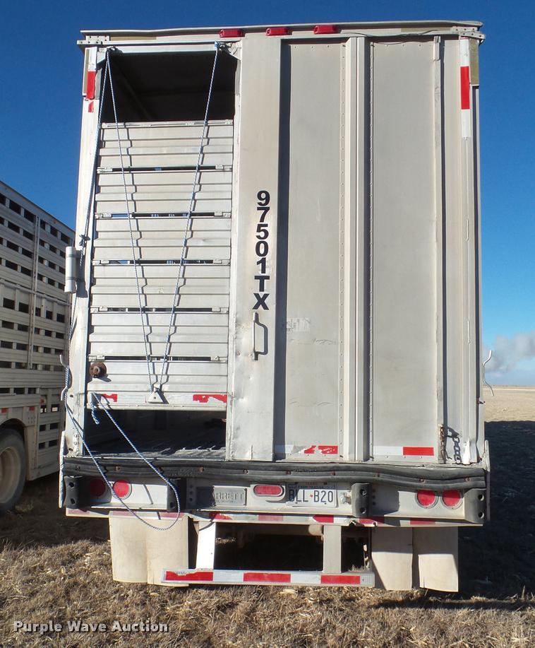 image for item DA7605 1997 Barrett 97L9884 livestock trailer